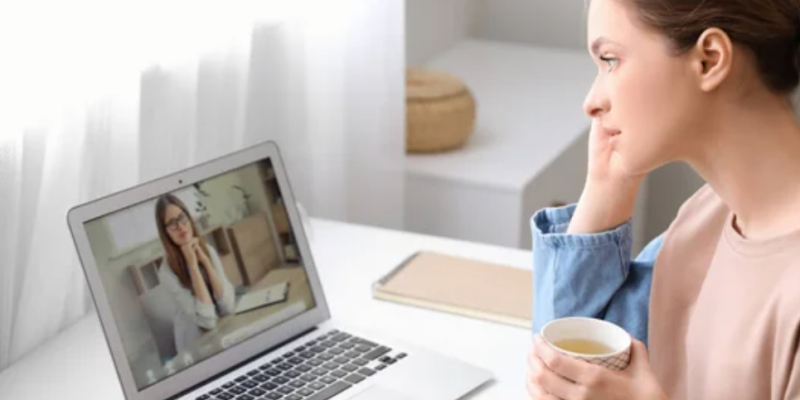 استشارات الإنترنت: مفتاح لتحسين الصحة النفسية والتغلب على القلق