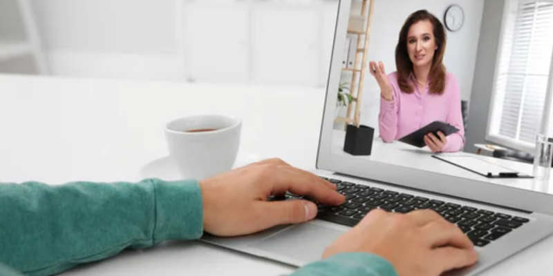 قصة ملهمة ل “ليزا ” بعد مرافقة نفسية طويلة على الإنترنت