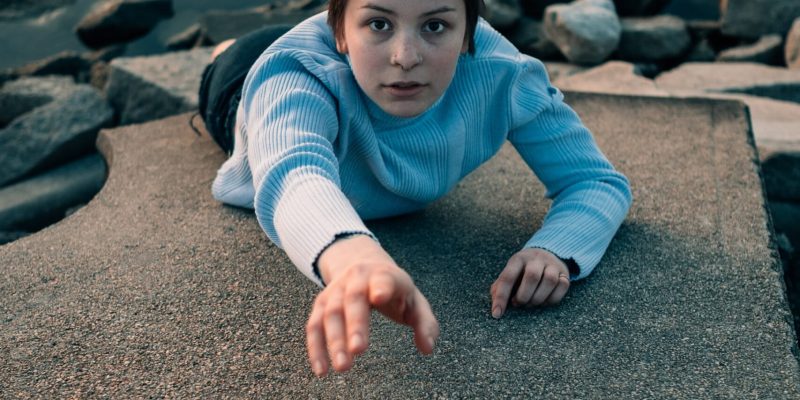 La protection contre la domination narcissique