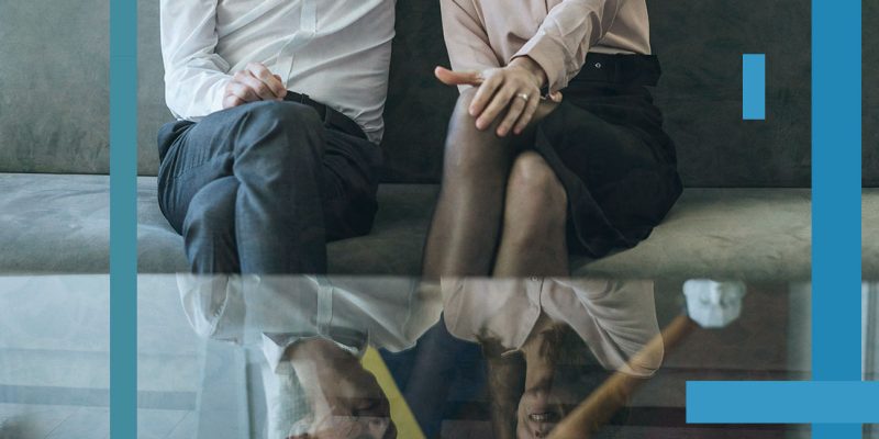كيمياء الصمت: متى يكون التغافل في العلاقات حكمة ومتى يصبح هروباً؟